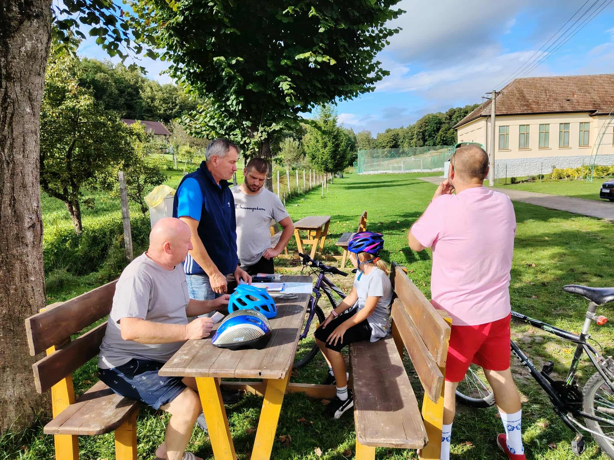 Rozhodcovský stôl web.